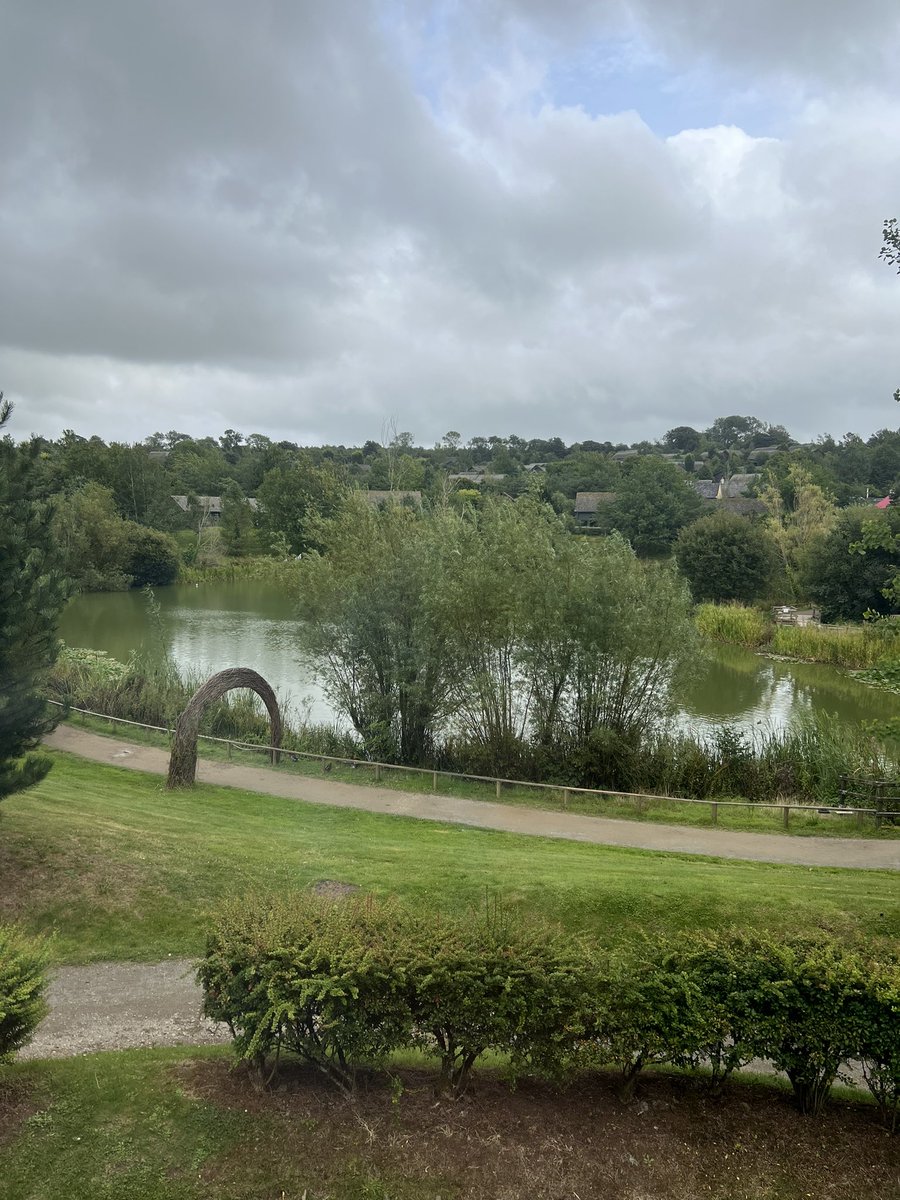 Laura Gregory tweet media