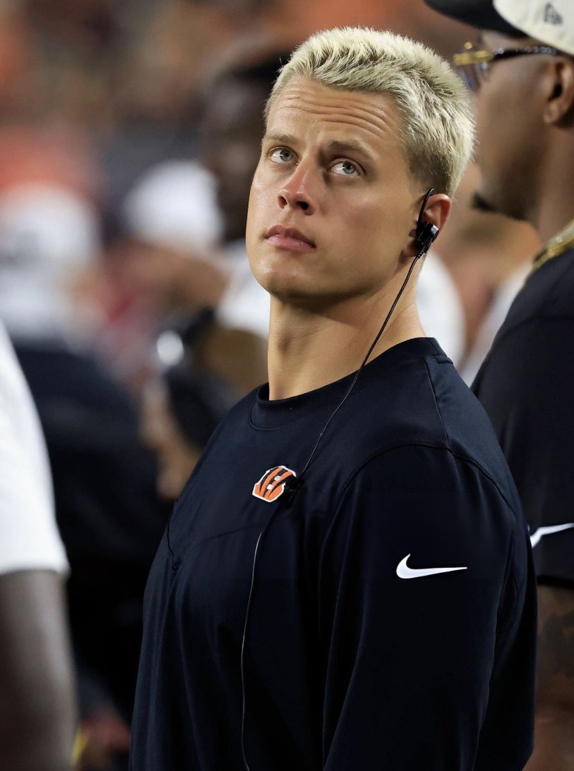 beautiful gorgeous breath taking ethereal handsome exquisite divine stunning magnificent