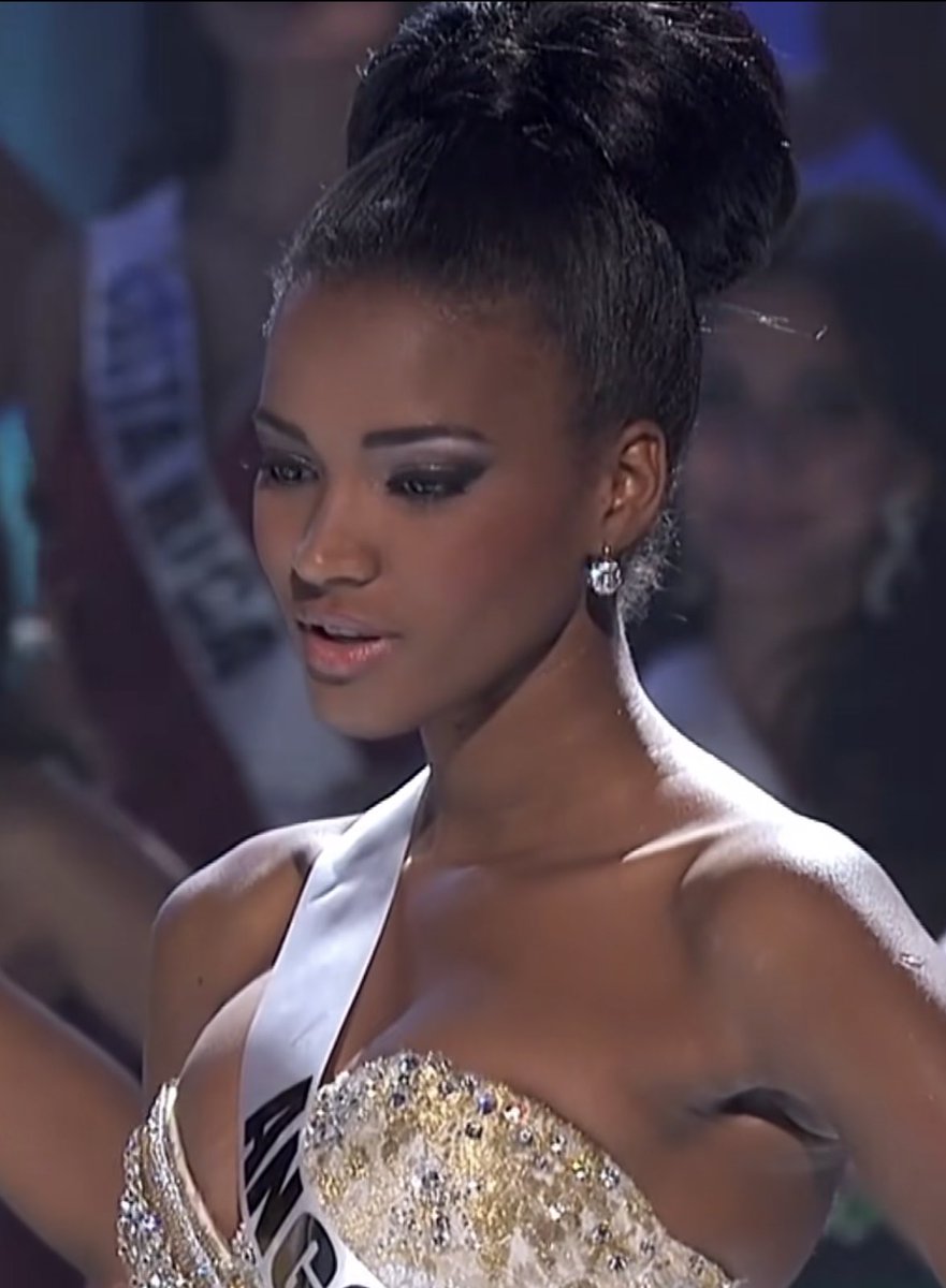 aldaphrodite's tweet photo. — leila lopes, miss universe (2011). https://t.co/KlEaHJBXaY