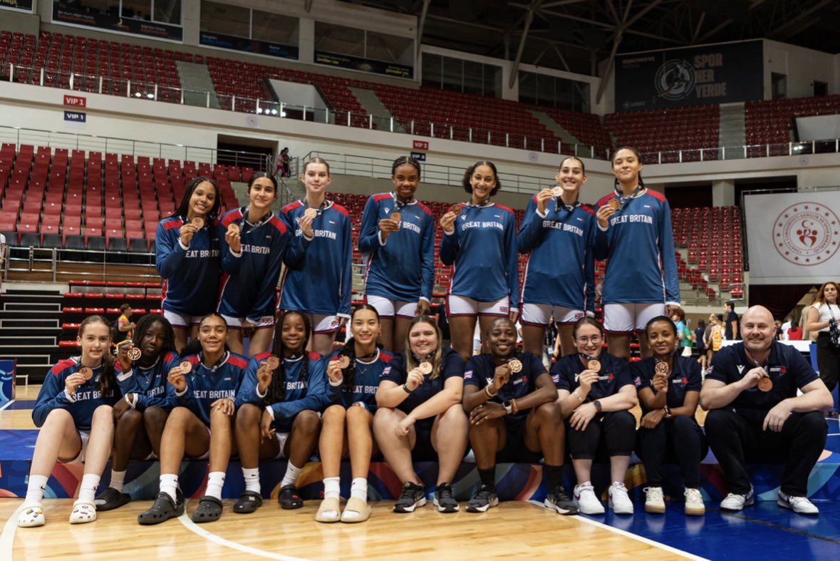 Azeb Smalley tweet media