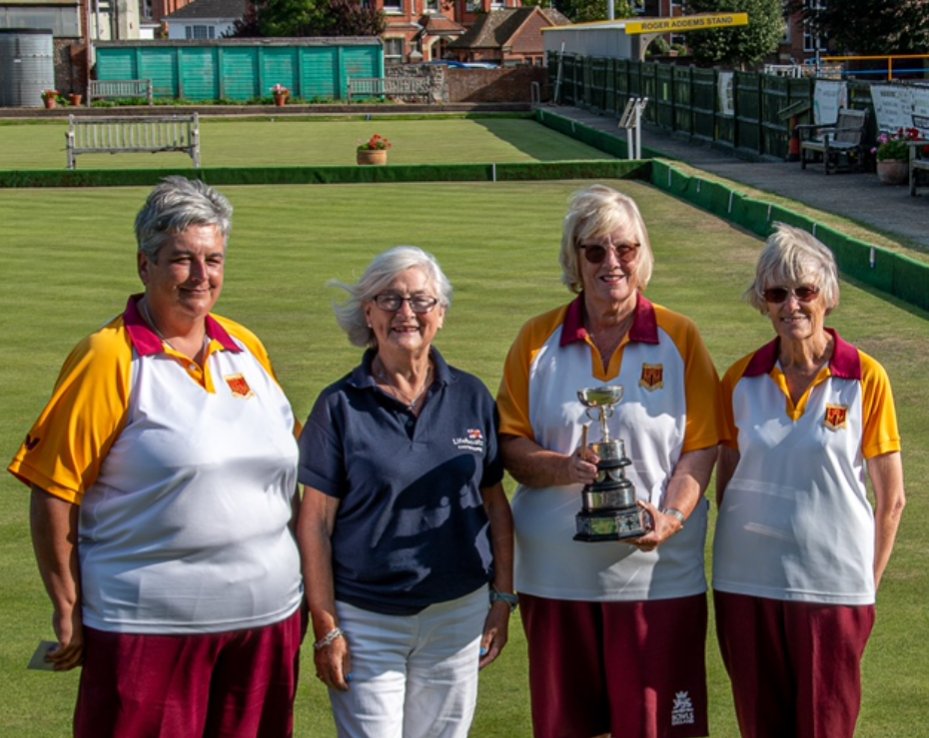 On Wednesday (21/8) the Eastbourne Ladies Triple Bowls final took place. Their treasurer, Ros, presented us a cheque for £650 and our pop up shop raised £210. Thank you!