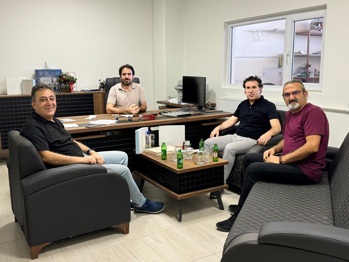 Daniel Karavan tweet media