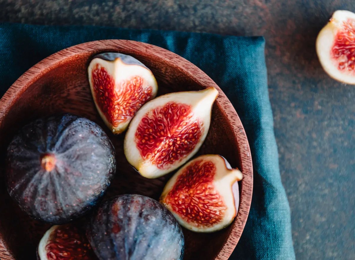 99blackbaloons's tweet image. Figs disappearing from the Greek market due to incredibly early and prolonged #heatwave 🔥

💀Royal figs: down ⬇️ 70%
💀Black figs: down ⬇️ 90%

Welcome to your #foodapocalypse #ClimateCrisis 

THIS IS ONLY THE BEGINNING 💀