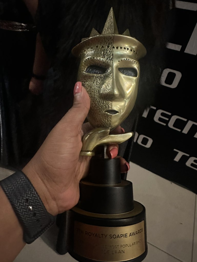 NobuhleMimiMahlasela tweet media