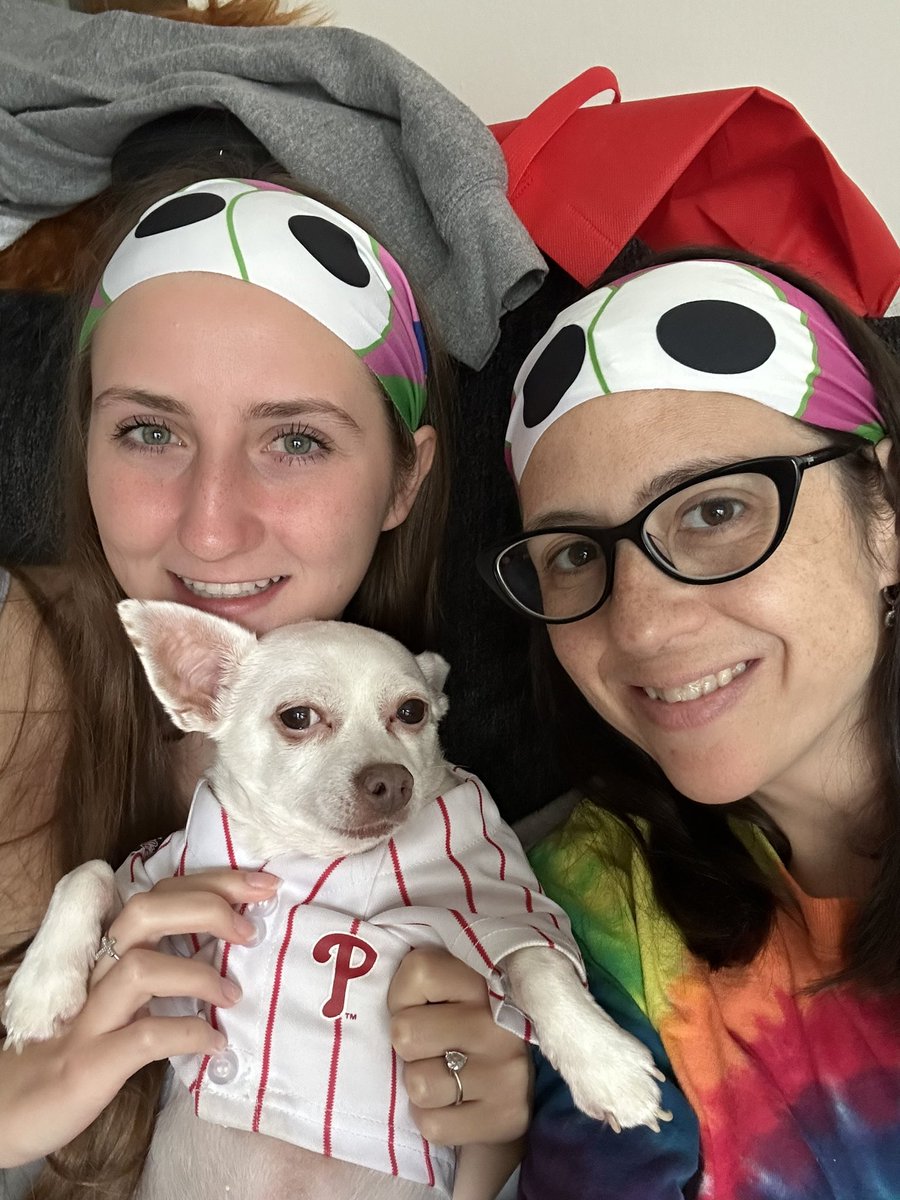 diva2000ck's tweet photo. @MNFlagshipStore @Phillies @mitchell_ness #PHILLIESFEVER  I would take my daughter. https://t.co/DroUvrcXXI