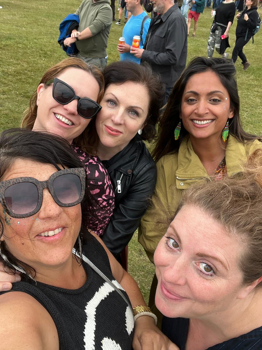 Lucy Baxter tweet media