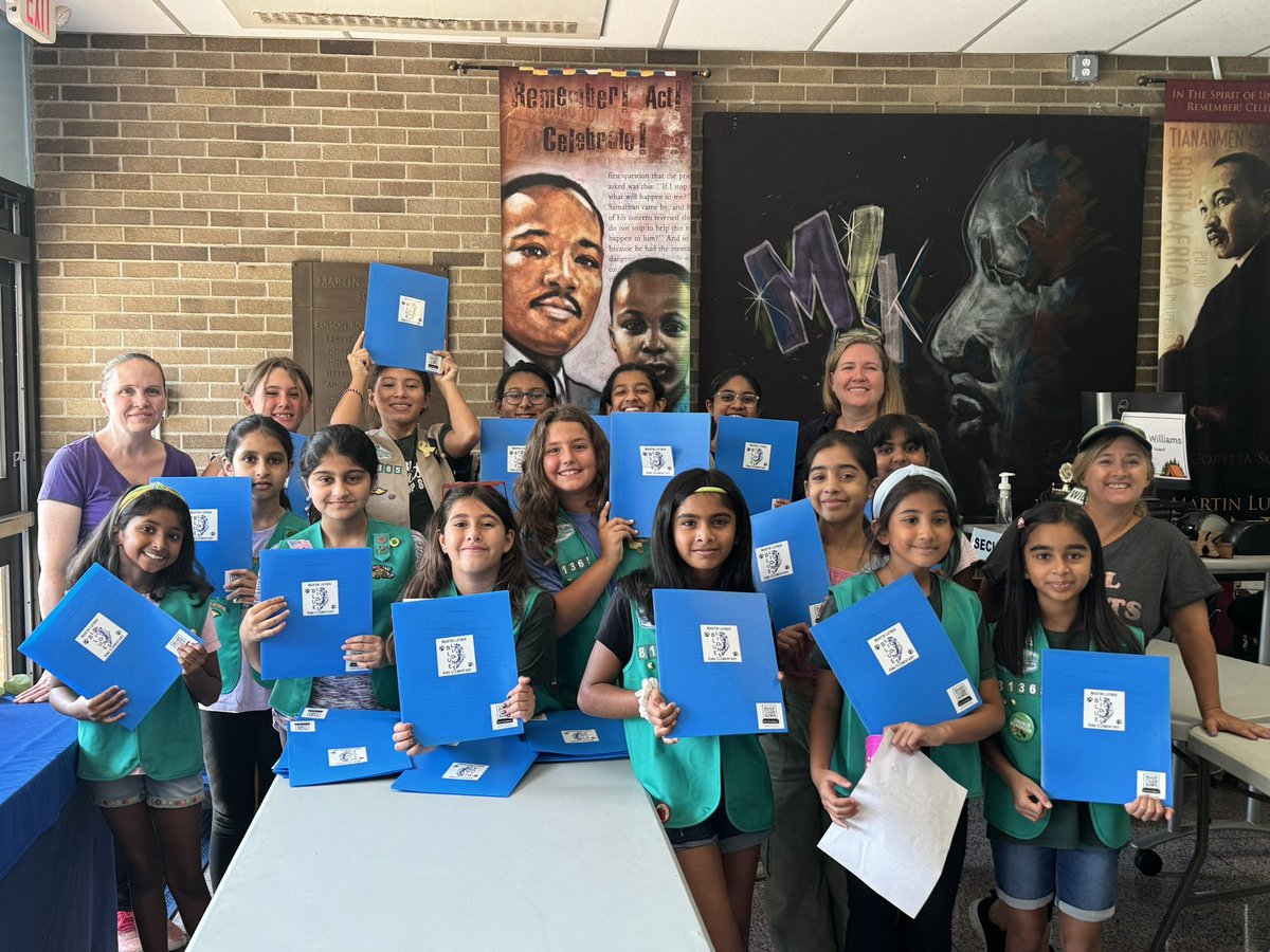 MLK would like to give a big thanks to Troop 81365 and their leaders for setting up our blue folders for the 2024-2025 school year. You are all truly Pawsome! #WeAreOneEdison #mlkpride #mlkspirit #bluelions 💙🦁