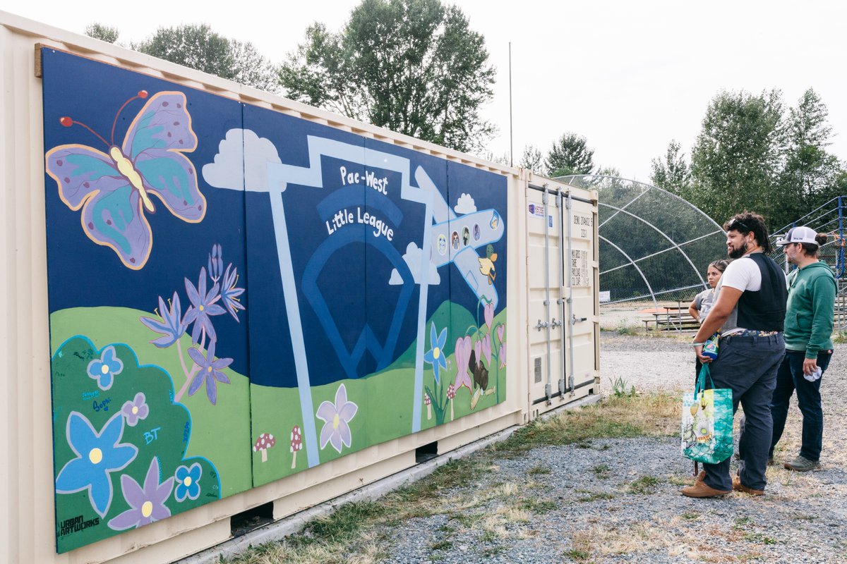 New Futures Alcove just wrapped up its summer programming with an incredible mural project in partnership with Urban ArtWorks! Over the past 8 weeks, 14 talented students worked hard, honing their skills and learning new ways to communicate through art. #newfuture #urbanartworks