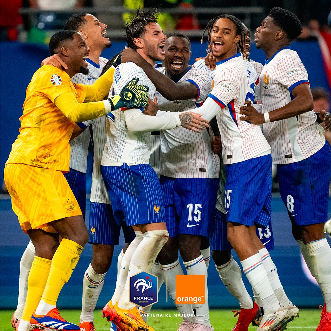 OrangeIDF's tweet photo. Préparez-vous au retour des #Bleus 🔥 en #LigueDesNations avec @TeamOrangeFoot 

🗓️ vendredi 6 septembre
⌚️20h45 
🏟️au Parc des Princes

🎟️Gagnez  2 places pour 🇫🇷 vs 🇮🇹 

✅Follow @OrangeIDF 
✅RT & indiquez qui vous accompagnerait pour ce match

🤞TAS le 03/09