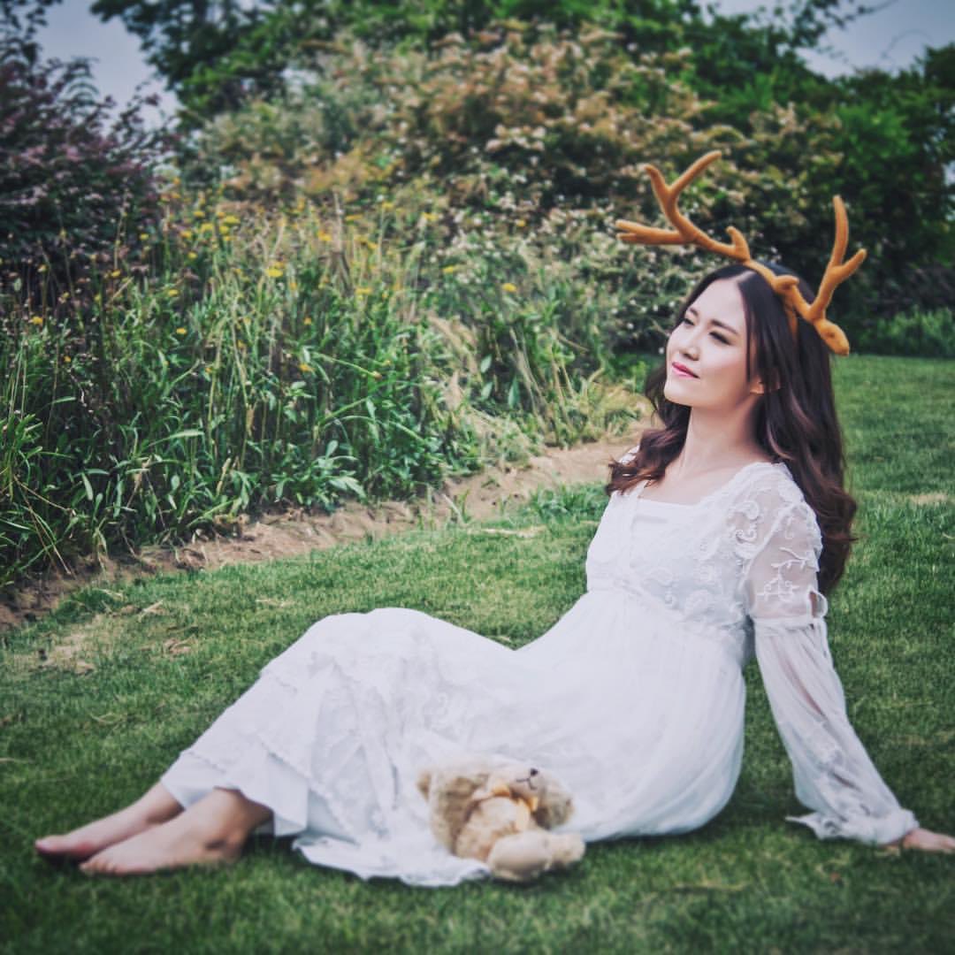 这个这个骚逼少妇还要来和晓彤亲妈比？还是用骚逼给晓彤亲妈暖脚吧
#关晓彤 #恋足 #投稿 #少妇