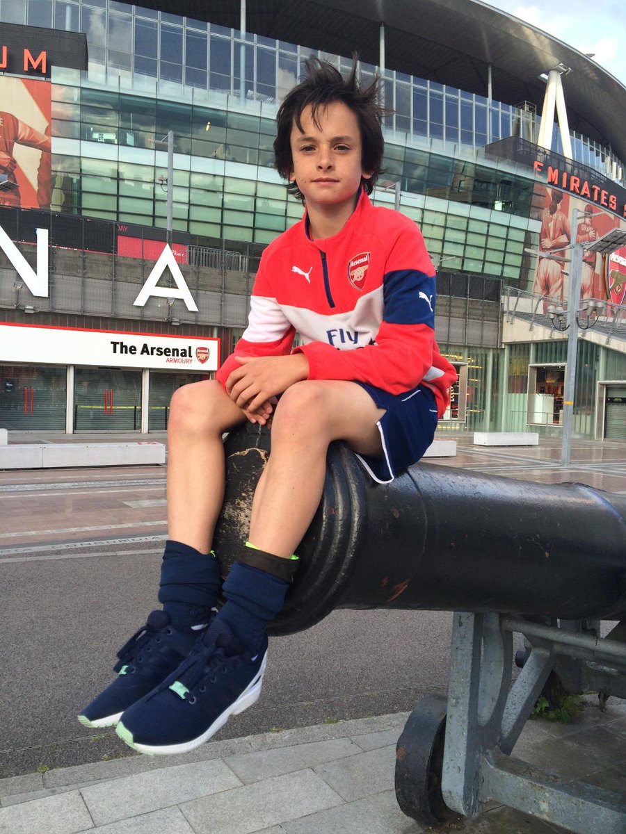 CharliePatino10's tweet photo. Dear Arsenal fans,

Firstly, I just want to say thank you for all the amazing memories that I have had at this historic club. 

It has been an honour to represent Arsenal on and off the pitch. https://t.co/0Kvm2xGYKh