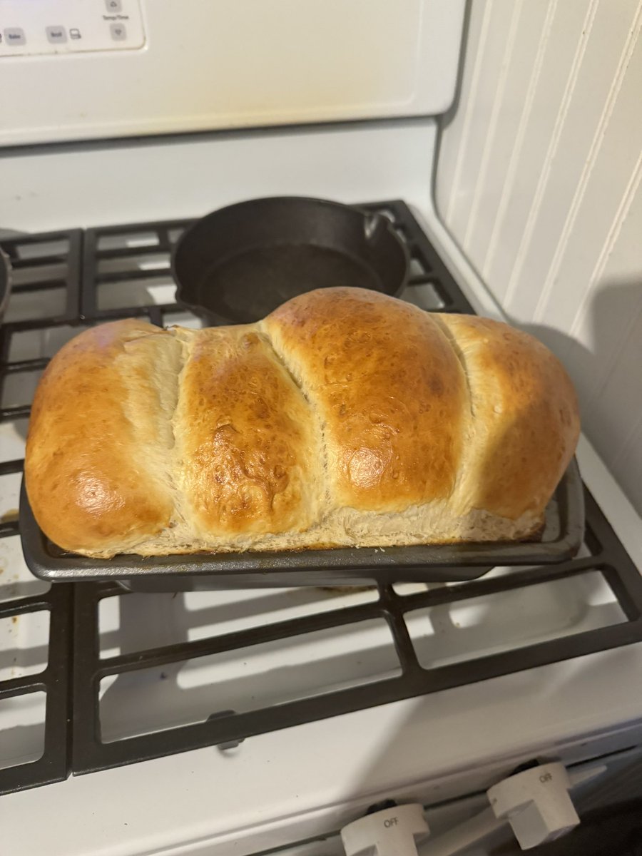 CRGCALS's tweet image. My mom banned me from making bread so now I have to make it in secret when she’s at work and stash it in my room
