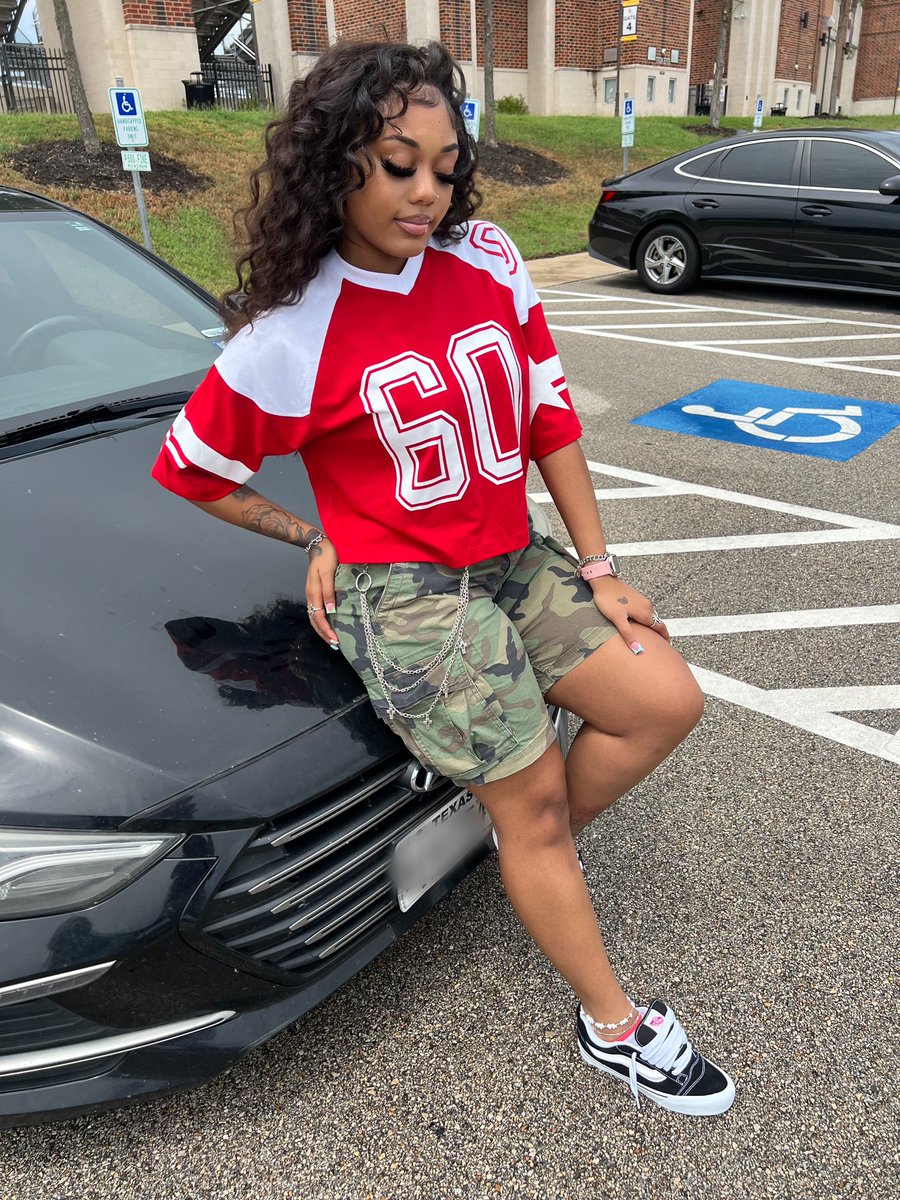 skydlux's tweet image. ima be a fly sexy chemist⭐️💋 #lastfirstday