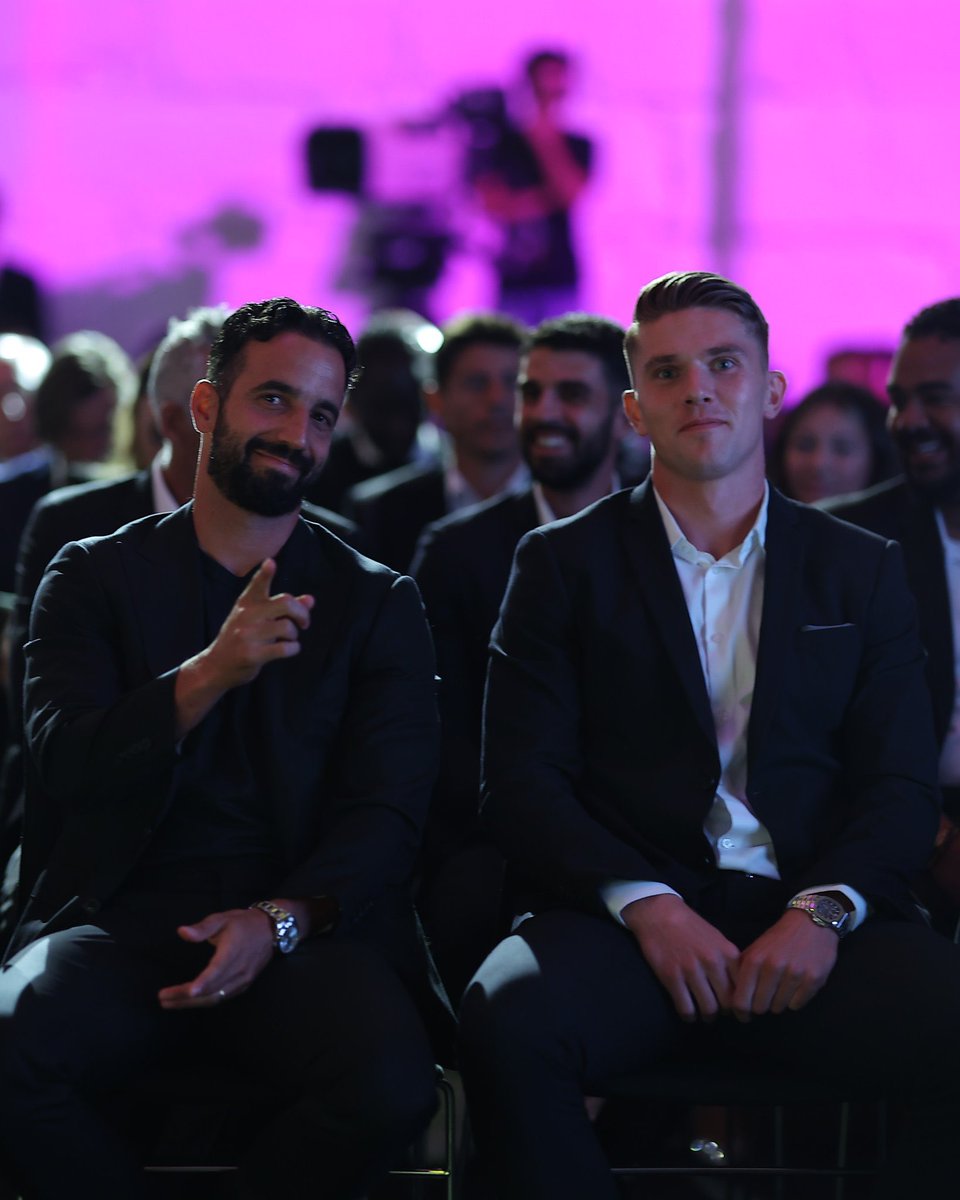 Melhor treinador e melhor jogador do Tugão.