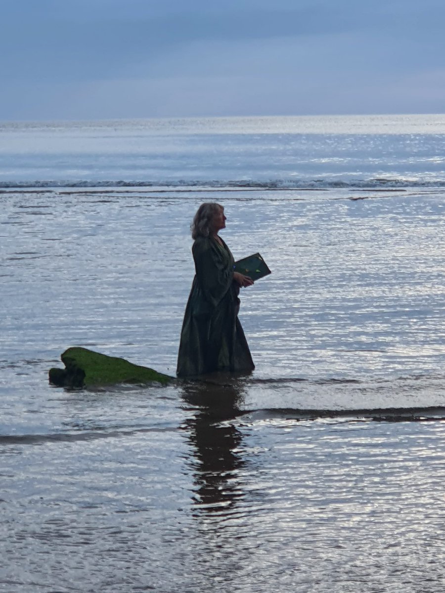#Audiodescription delivered in the sea. #grieffloats #CompanyOfOthers #dance #access #blind #grief #remembrance #loss All performances audiodescribed at King Edward’s Bay, Tynemouth