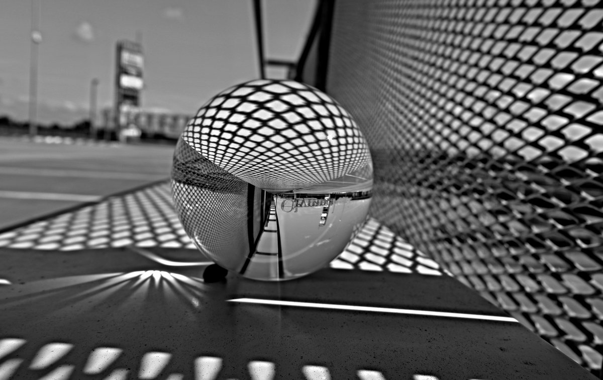 inkubatorr2's tweet photo. #cz #czechrepublic #blackandwhite #blackandwhitephotography #cernobila #cernobilafotografie #lensball #ball #lens #koule #crystal #crystalball #crystalballphotography #kristalovakoule #kristal #brno #fujifilm https://t.co/CLV5CvzuPQ