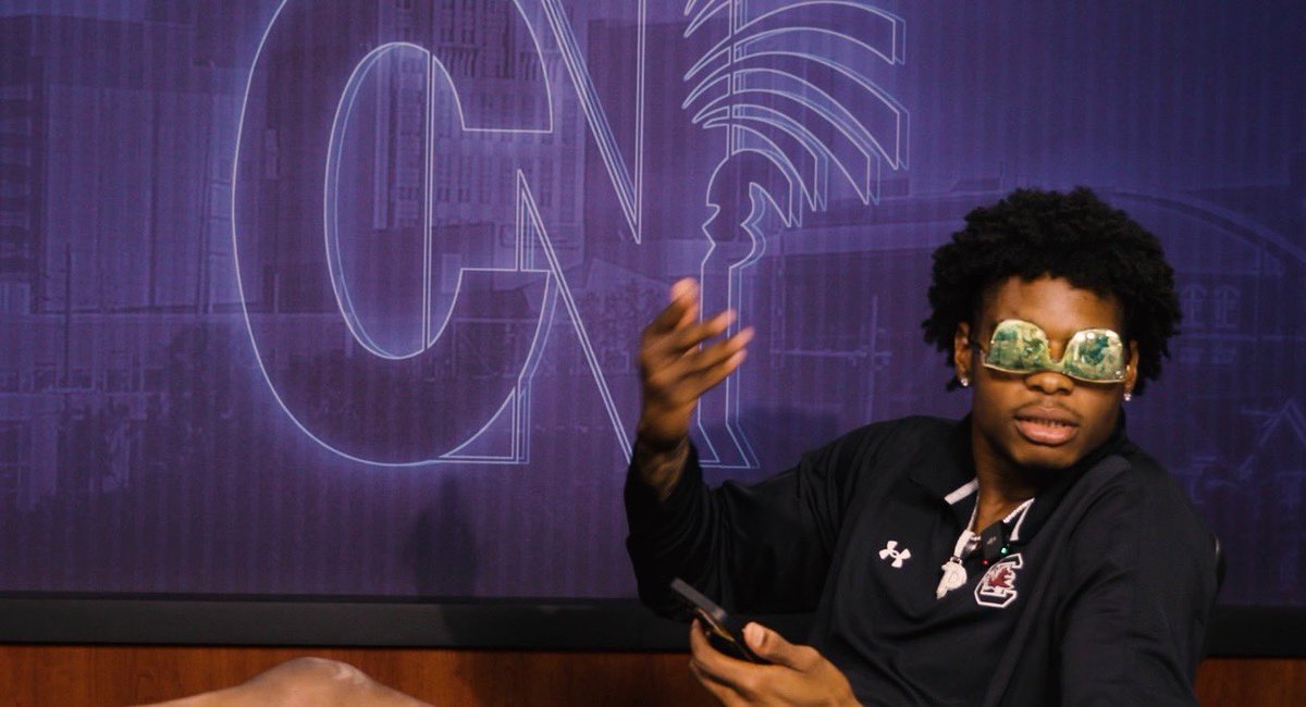 🤔🤔🤔

10 a.m. tomorrow… 

#Gamecocks🐔🏀 // #ForeverToThee