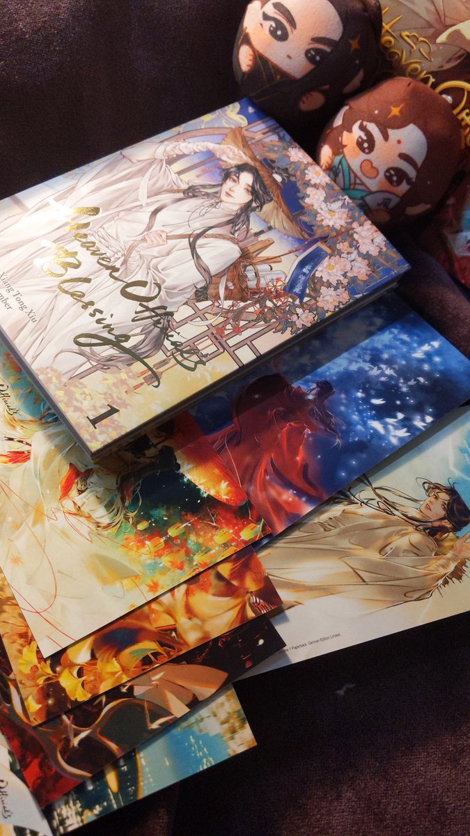 Look what arrived today!! The German version of the manhua ♥️🦋✨
So pretty!! 
#tgcf #tianguancifu #heavenofficislsblesding #mxtx #starember