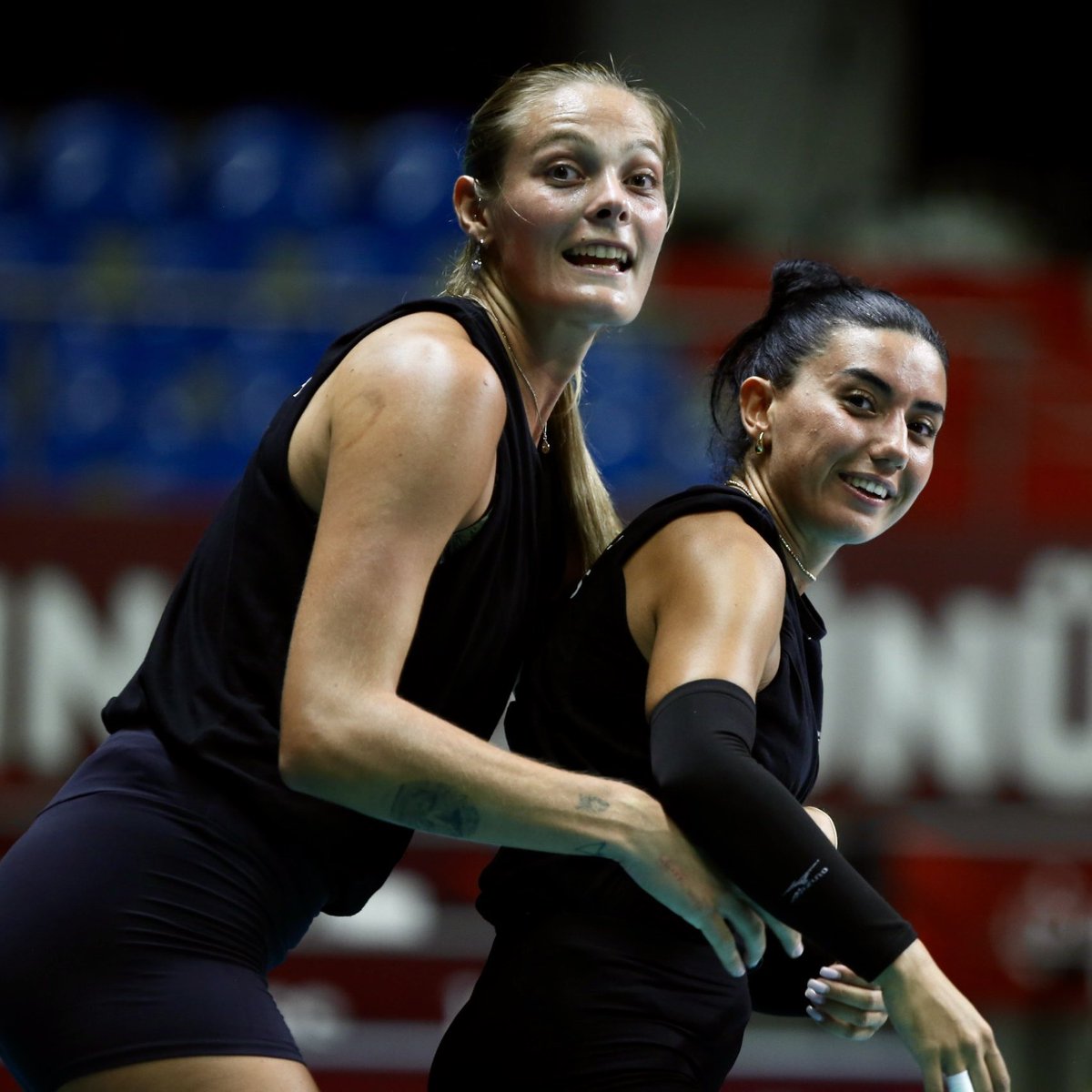 voleybolplus's tweet image. 📸Same vibs #teammates