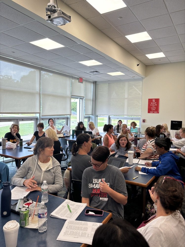 tivertonschools's tweet photo. 🎉 Shout out to the incredible Tiverton teachers, support staff and teacher assistants who kicked off the school year with an impactful first day of PD!  ⭐️🌟✨ https://t.co/uvF8oy53Px
