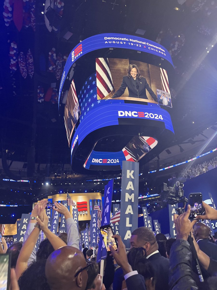 I was so grateful for the opportunity to cover last week’s convention in Chicago with @jonathantamari and ⁦<a href="/agreilingkeane/">Angela Greiling Keane</a>⁩ — keep following @bgov for intel in the run-up to November!