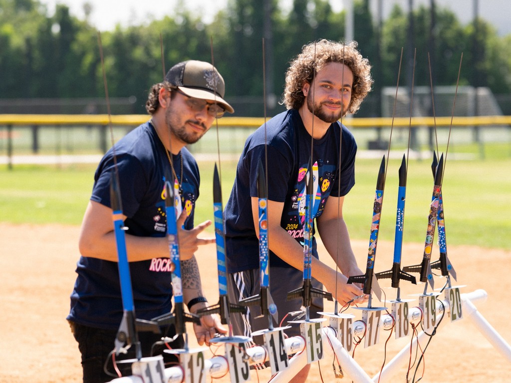 columbiaspace's tweet photo. 🚀 Reliving our Rocket Fever event!

 A huge thank you to everyone who joined us and made the day unforgettable! 🌟

.

.

#rocketfever #fun #family https://t.co/dprQMOZqWq