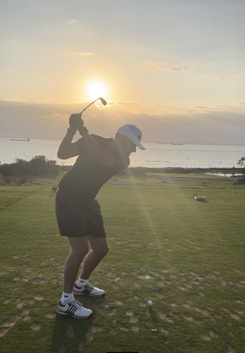 manlinger's tweet image. Bra kväll för golf:)