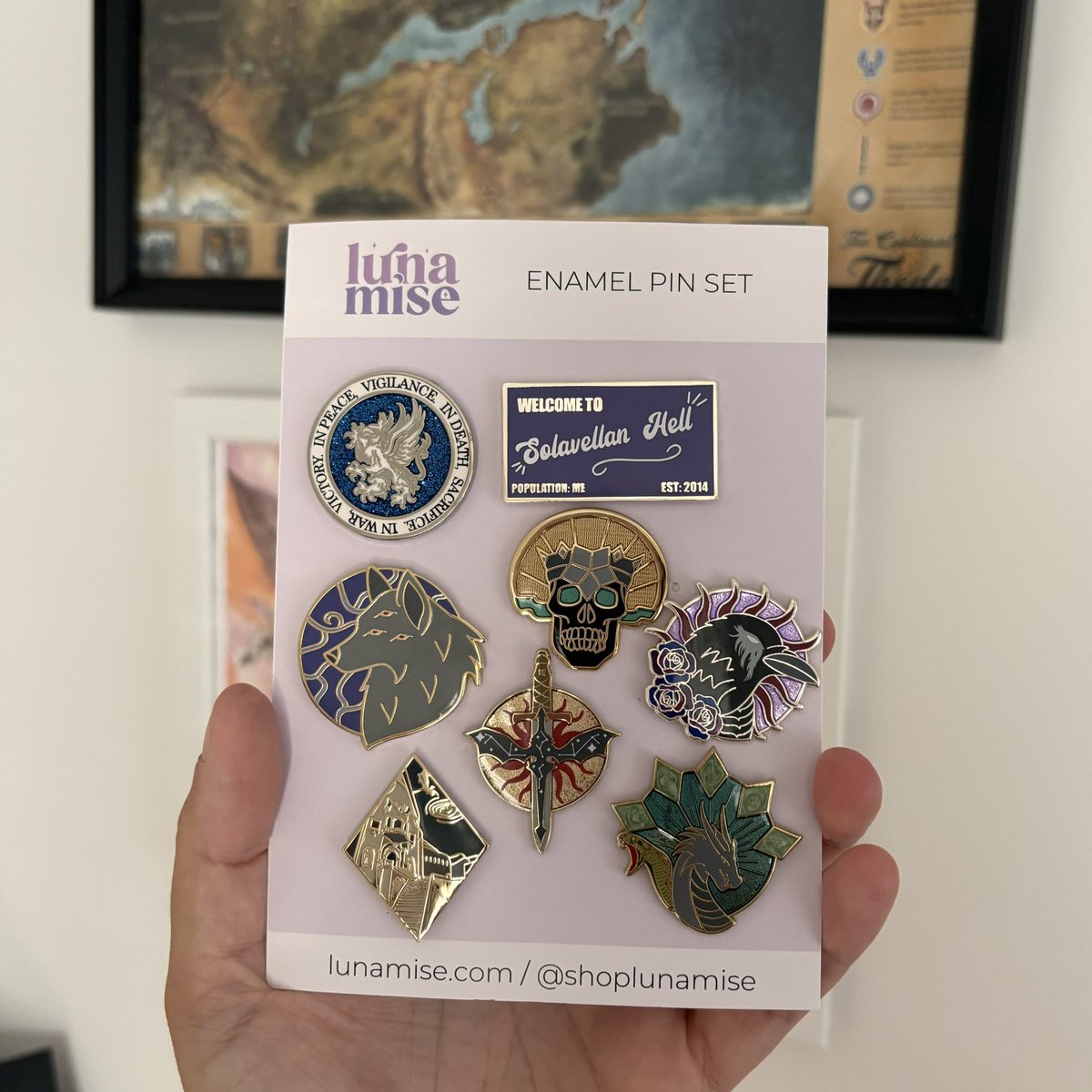 ✨ GIVEAWAY ✨

Dragon Age fans! 📣❗️

To celebrate the recent DA news (and the release date announcement for Dragon Age: The Veilguard), I'm giving away an entire set of Dragon Age enamel pins, including the sold out Tevinter Magister and Grey Warden pins! 

INFO 👇🏻