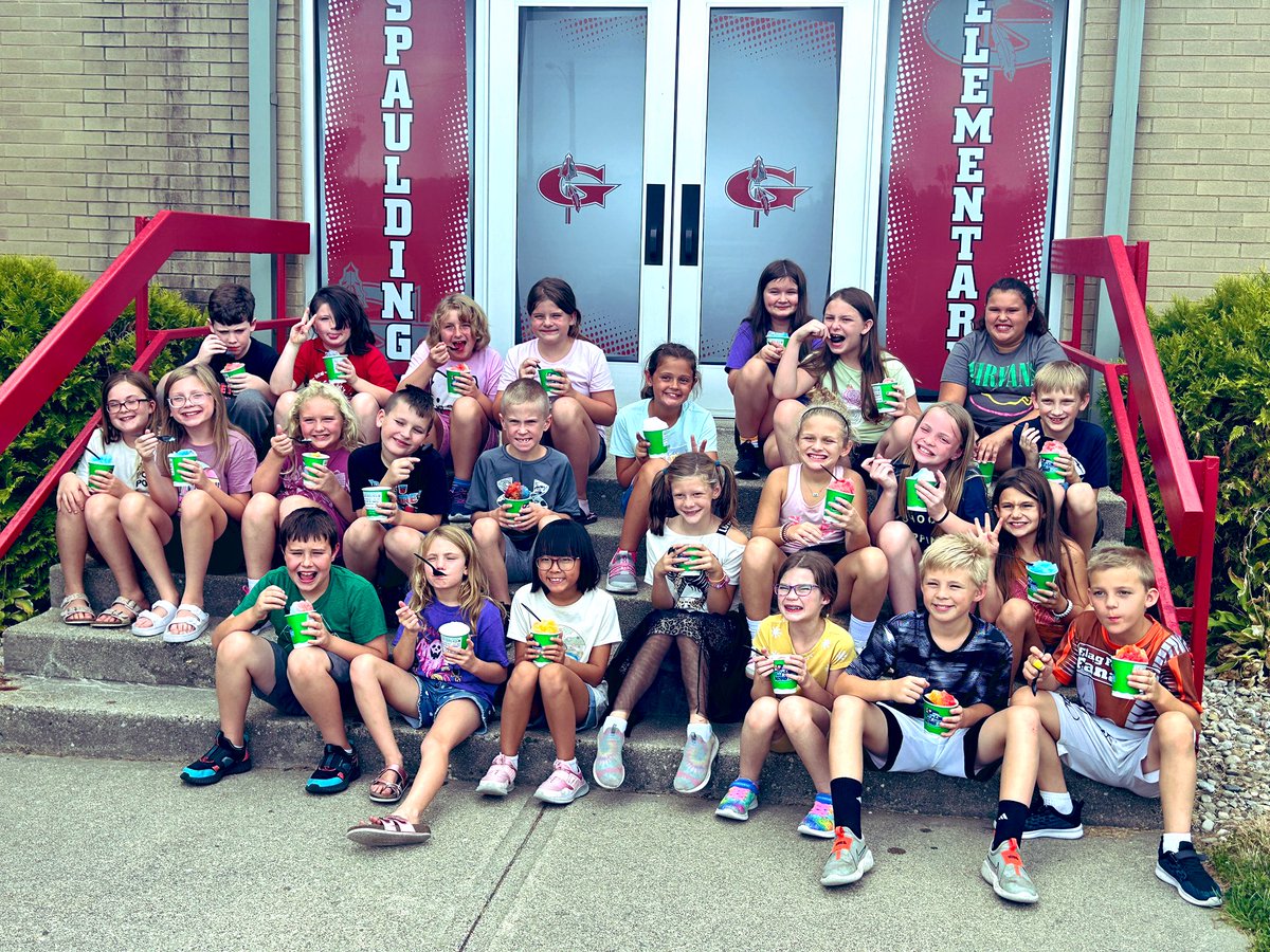 Mrs. Rybak tweet media