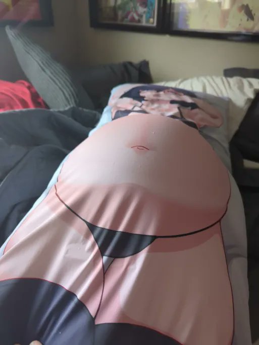 QuimblyTeam's tweet photo. Hey Everyone! We are pleased to announce that we have opened the waitlist for people to apply to purchase our BRAND NEW Inflatable Body Pillows (Belly Pillows)

If interested please apply here: https://t.co/rheYod7jZ5 https://t.co/MEt6IZyyWp