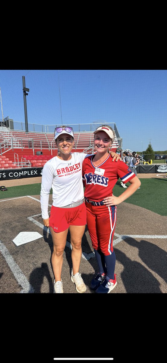 Evelyn Henson tweet media