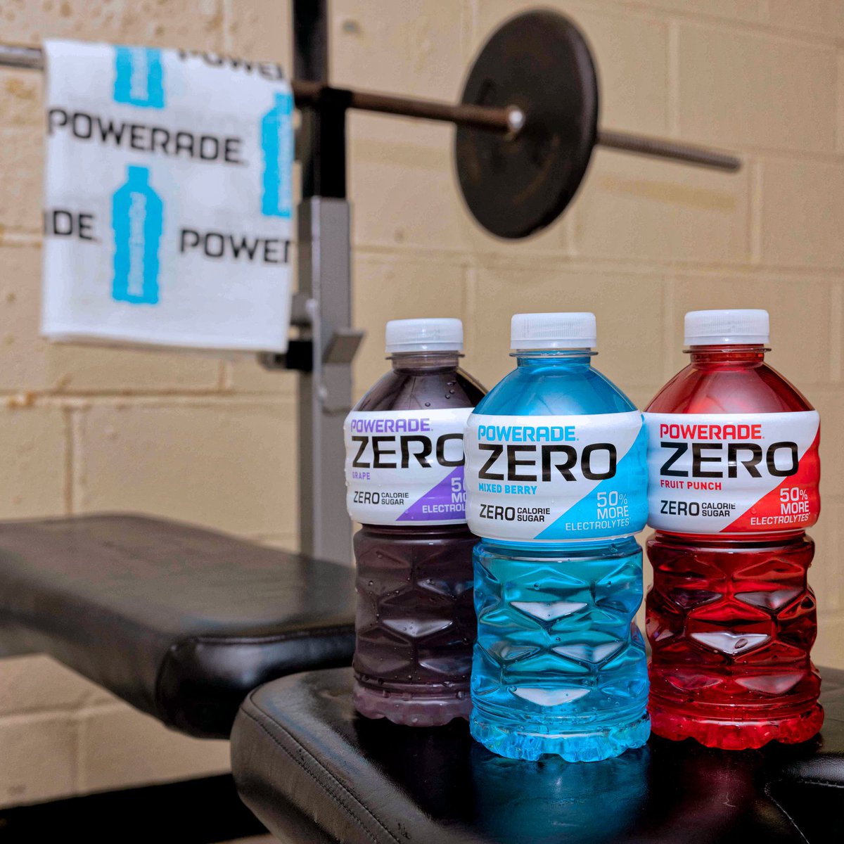 KXnO1063's tweet photo. Our Official Teams for the KXnO College Football Dynasty presented by Powerade @POWERADE 

Season starts TODAY 😈😈 https://t.co/RAllpFhadj