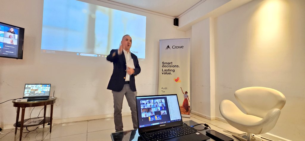 Crowe | Ar tweet media