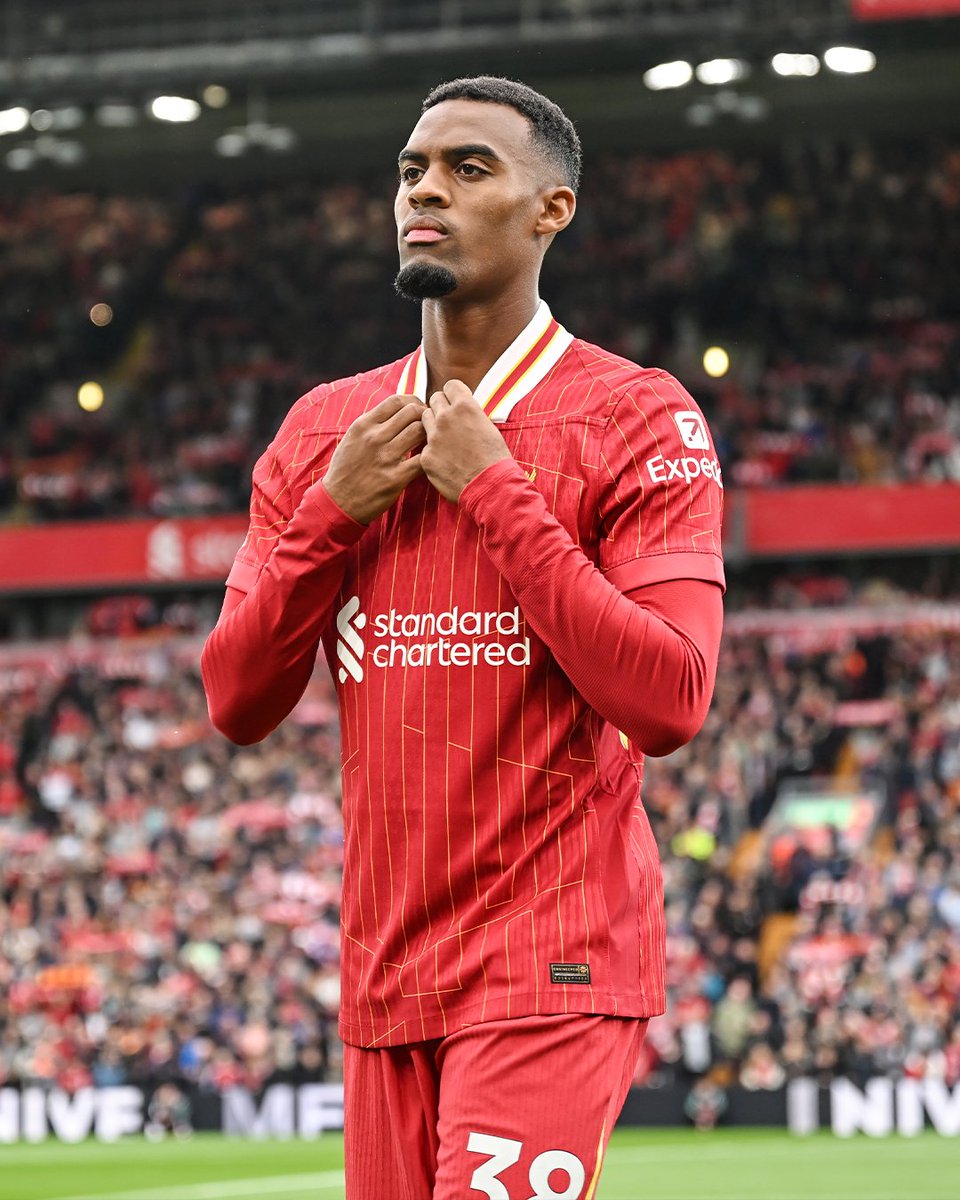 Passes in the final third by Premier League midfielders this season:

◉ 15 - Ryan Gravenberch
◎ 14 - Kevin De Bruyne
◎ 14 - James Maddison

Arne Slot is working his magic on this man ✨🔴