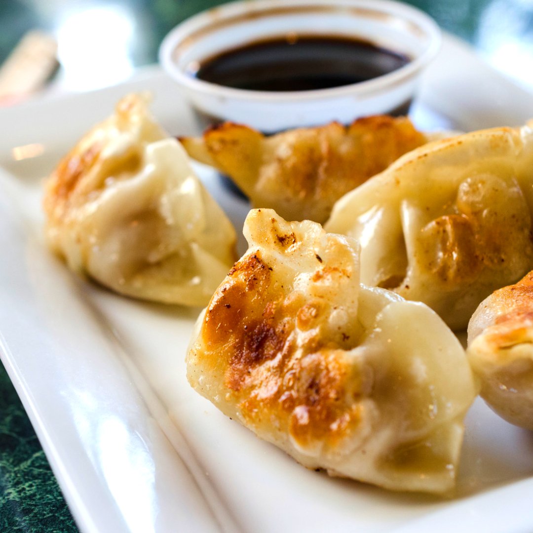 HunanHouse_Galt's tweet photo. Nothing says comfort food like a plate of freshly made pot stickers! 🥟❤️ 

📍 Location: 1067 C St #134, Galt, CA
📞 Call for reservations: 209-745-5567
🌐 Visit our website: https://t.co/mvFrg0sYPQ  

#HunanHouse #Galt #California #potstickers #cuisine https://t.co/SR9TlbbNC3