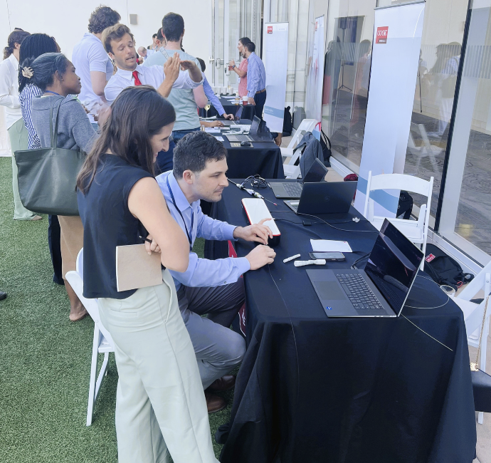 cookvascular's tweet photo. Our SVS UCLA Moore Course Hands-on Reception was a hit! 🙌 Thanks to all the fellows and residents who joined us to explore simulators, models, and more. Excited to see where your journeys in vascular care take you next! #FindCookRed #Cookhandson #CookVista #MedEd
@VascularSVS https://t.co/YuEzOwK0sj