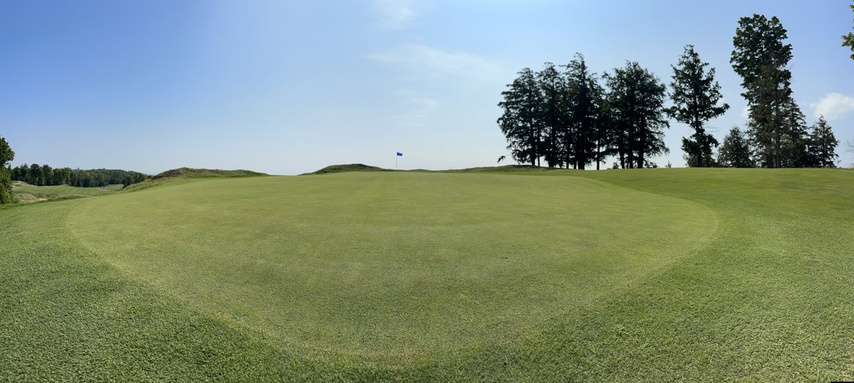 MarquetteGolf's tweet photo. Sand topdressing the #Greywalls putting surfaces and surrounds today. End product is outstanding and the rain coming our way tomorrow should help work the sand into the canopy where we want it. #MarquetteGolfClub #ThatchManagement #FirmAndTrue https://t.co/JfISy9HgYI
