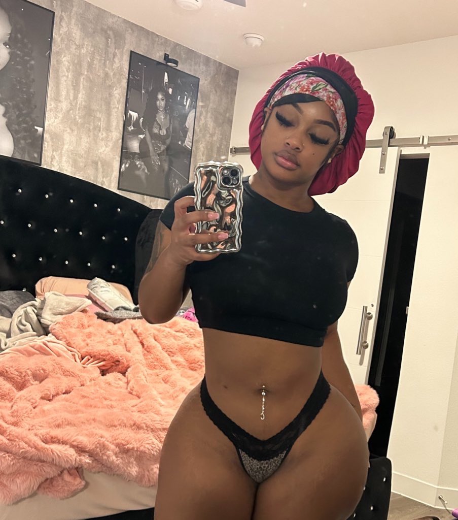 Dabombbestmari's tweet photo. Fresh off the wake up😋 https://t.co/RPcwNUs2HU