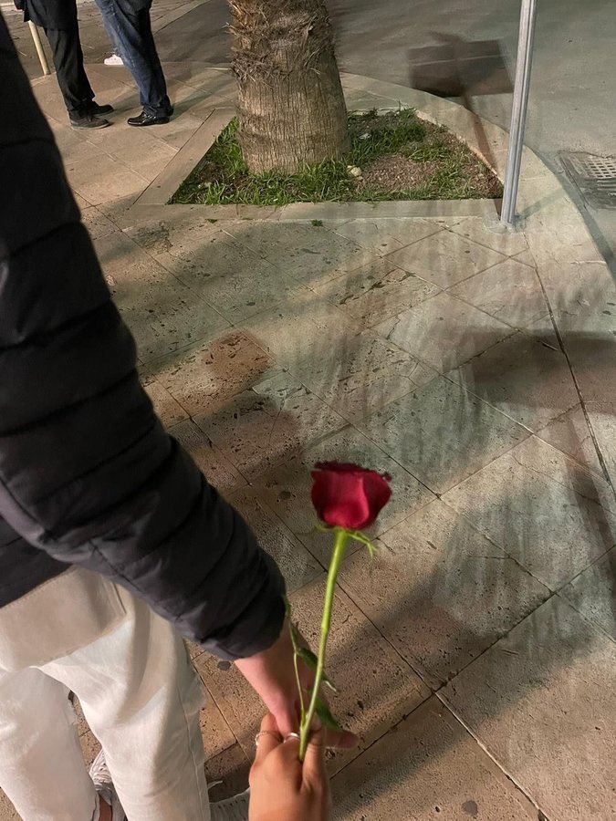 ml_e11's tweet photo. I still fall in love with you everyday.♥️
مازلت اقع فى حبك كل يوم .♥️ https://t.co/wzVQtgAdpI