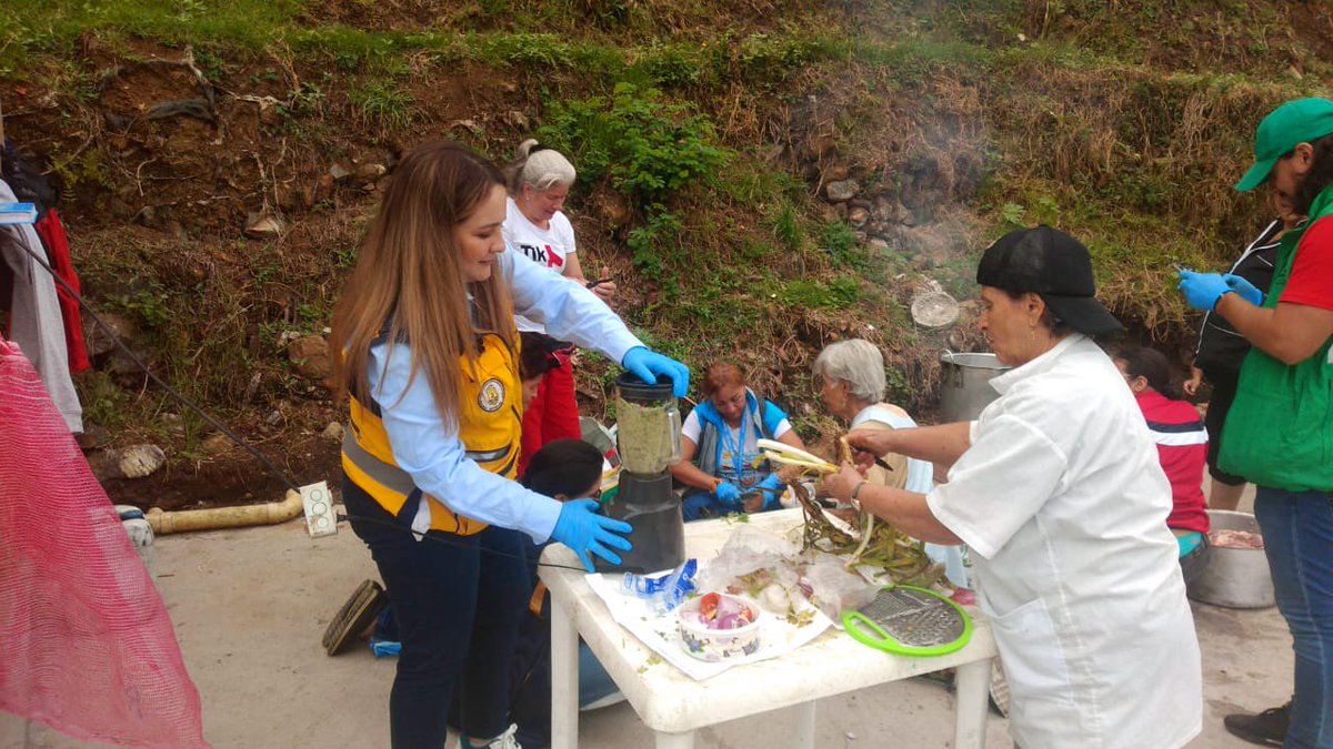 DAGRDMedellin's tweet photo. Comprometidos con la protección del ambiente, el DAGRD nos sumamos a la apuesta por la recuperación del Cerro Tutelar Santo Domingo, en el marco de la Comisión Accidental 153 de 2024: Recuperación y Desarrollo Sostenible del Cerro Santo Domingo en la comuna Popular de Medellín. https://t.co/TN1PkQvurC