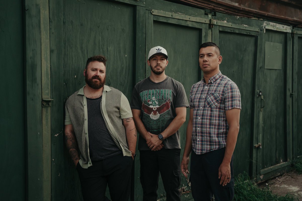 “The Revelry” has been out for a couple weeks now and the reaction has been awesome. We’re really grateful for all the love and positive feedback! Thank you. Don’t forget to share it with a friend and add it to your favorite playlists 🙏🏻