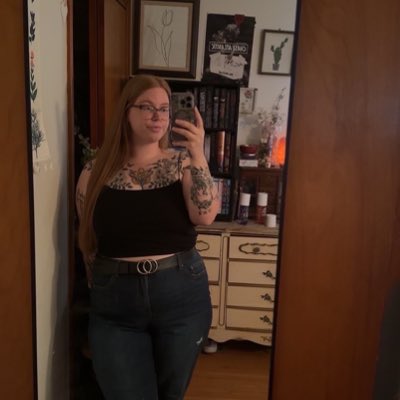 jessixlena's tweet photo. #NewProfilePic https://t.co/meSJD8kKXv