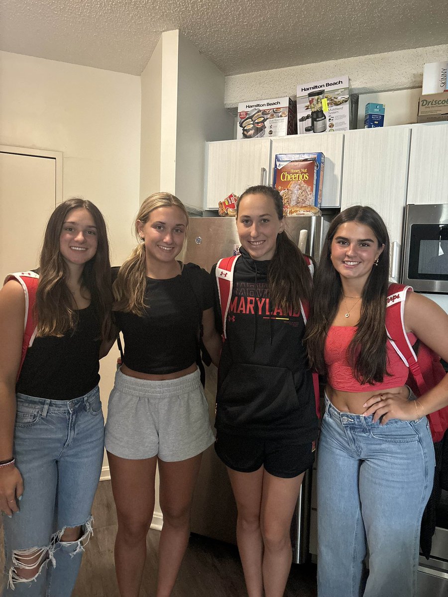 TerpsSoftball's tweet photo. Happy first day of classes, Terps! 🐢 Let’s have a great fall semester! 📚

#FearTheTurtle https://t.co/8R6HDnMWDr