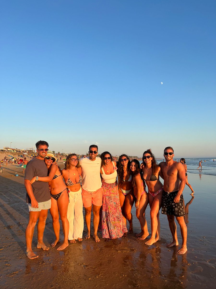 Angelrota7's tweet image. Risk