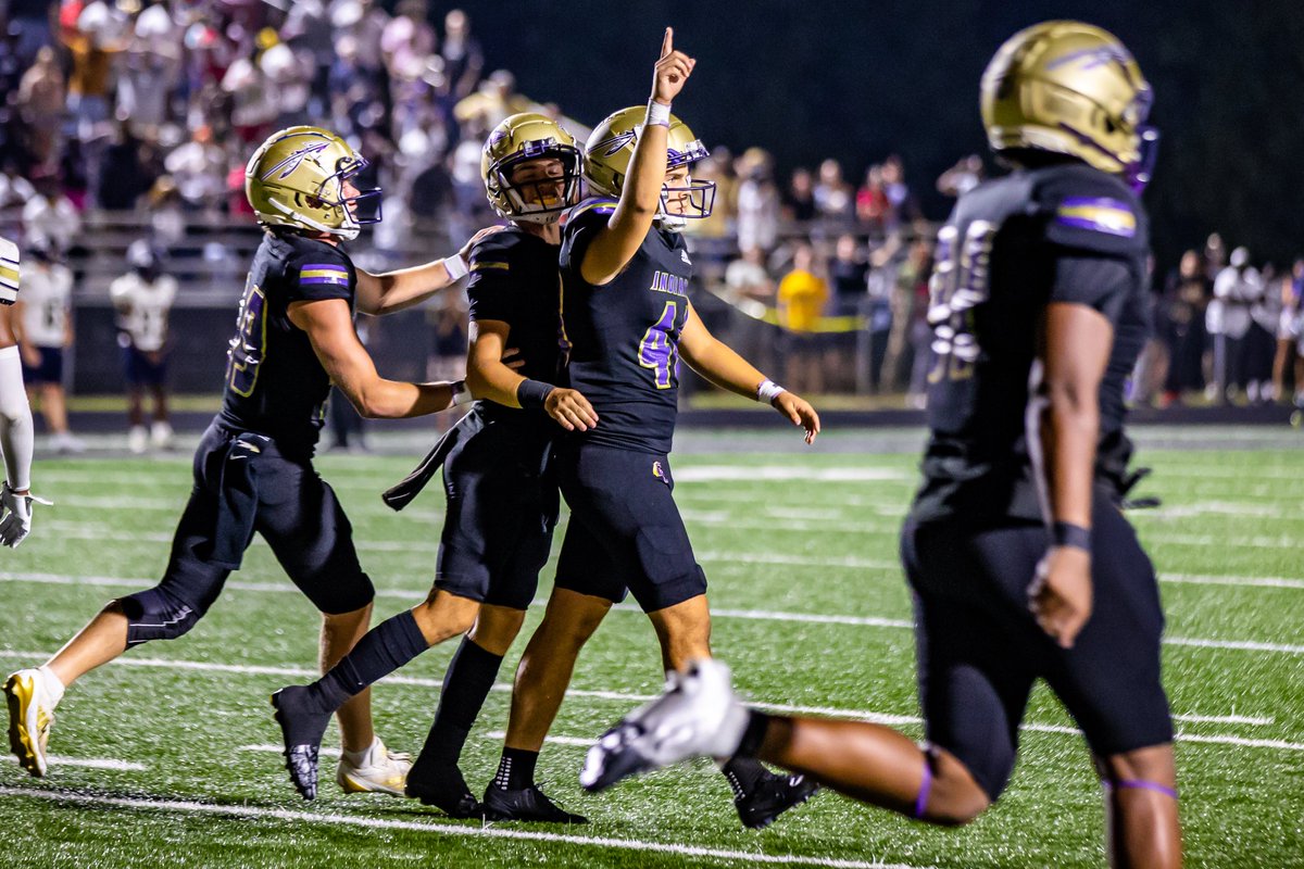 HS FOOTBALL: EAST COWETA 30, NEWNAN 28 - Late Indians FG able to give improved Cougars the boot
cowetascore.com/coweta-score/h…
