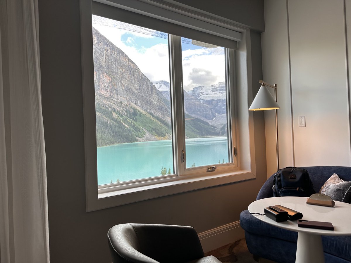 shahparag2000's tweet image. #roomwithview vacation mode ⁦