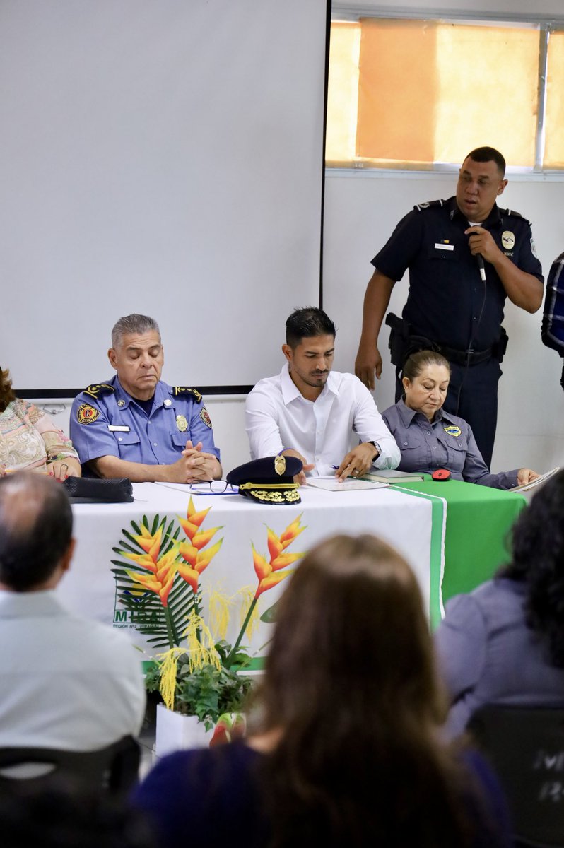 Estuvimos participando en el día de hoy de la presentación del Comité Institucional de Prevención y Seguridad Ciudadana, que busca generar estrategias y sinergia a través de las distintas instituciones del estado, para mejorar la seguridad y la sana convivencia en la Provincia.