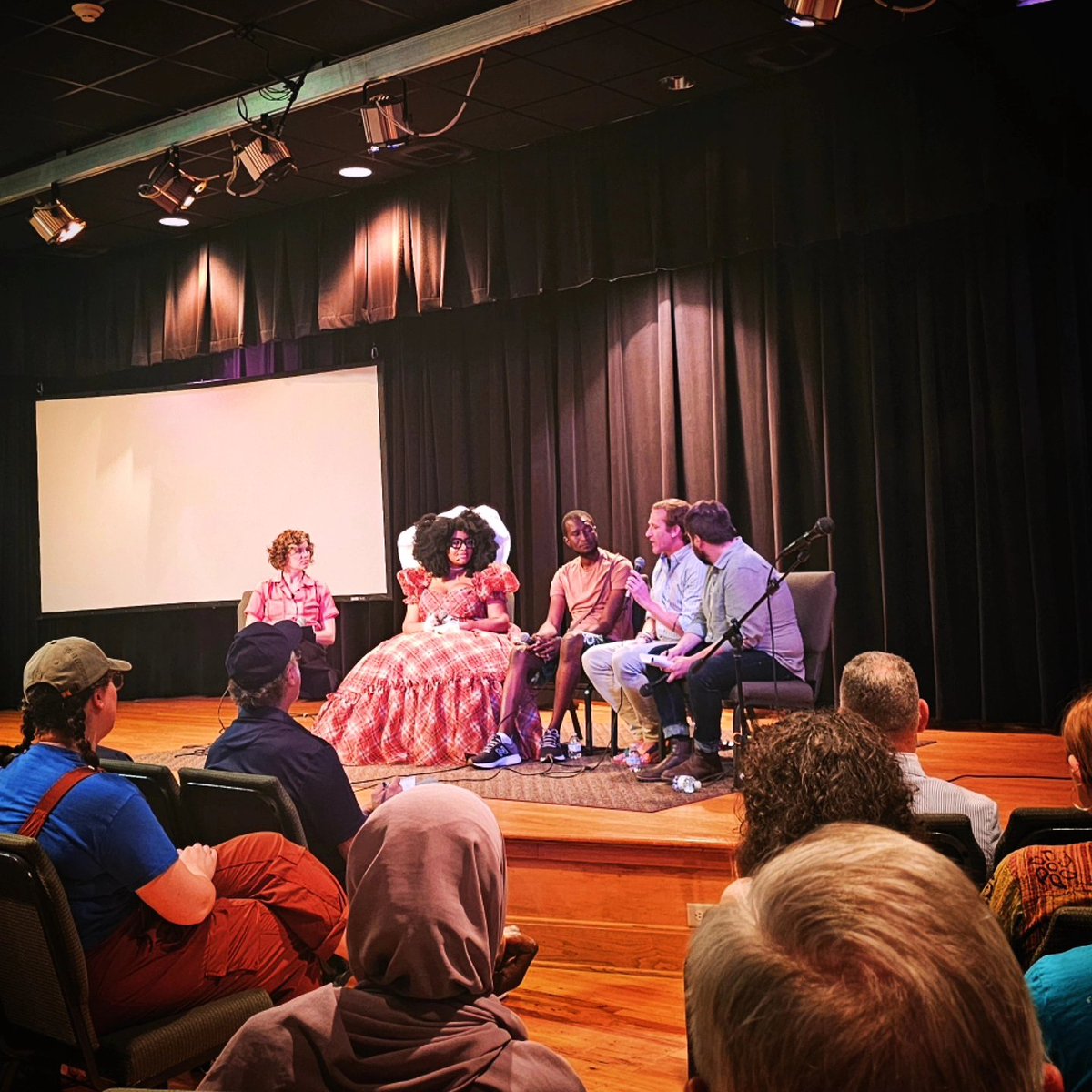 Kellene O'Hara (@kelleneohara) on Twitter photo Had an amazing time at the Possumtown Fest, hosted by <a href="/friendlycitybks/">friendlycitybooks</a>! There are so many talented writers in Mississippi - it's such a literary place! The book fair was so fun! And the panels were fantastic, including a panel hosted by Root Magazine! Had an amazing time at the Possumtown Fest, hosted by <a href="/friendlycitybks/">friendlycitybooks</a>! There are so many talented writers in Mississippi - it's such a literary place! The book fair was so fun! And the panels were fantastic, including a panel hosted by Root Magazine!