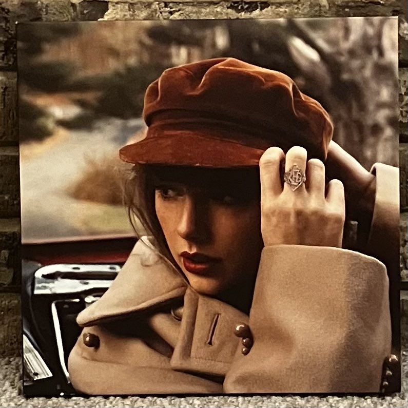 bobzevon's tweet photo. Recent selections! 

#taylorswift #vinylrecords #vinylcommunity #vinylcollection https://t.co/OjY2xIAF1e