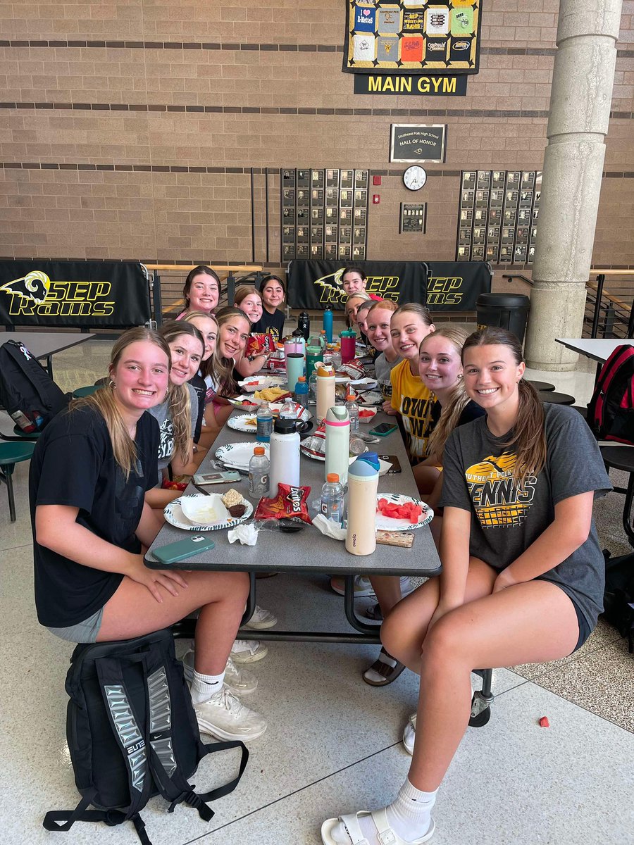 RamsVB's tweet photo. Team dinner β
A great start to an 11 match week!
#sepvb24π€π https://t.co/TIZUQcG63C